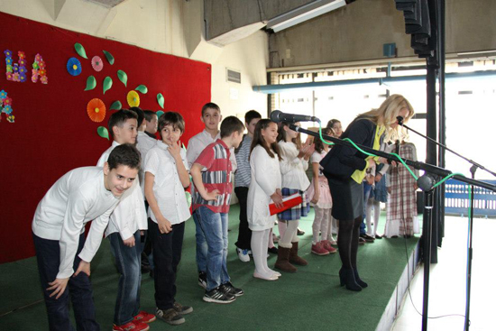 577963_10151462324163490_637422158_n